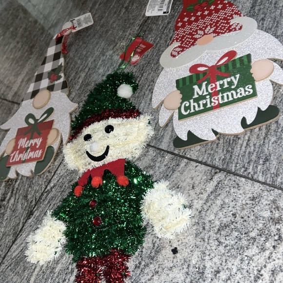 NWT- GLITTER GNOME AND ELF CHRISTMAS DECORATIONS x3 BUNDLE - Picture 7 of 7
